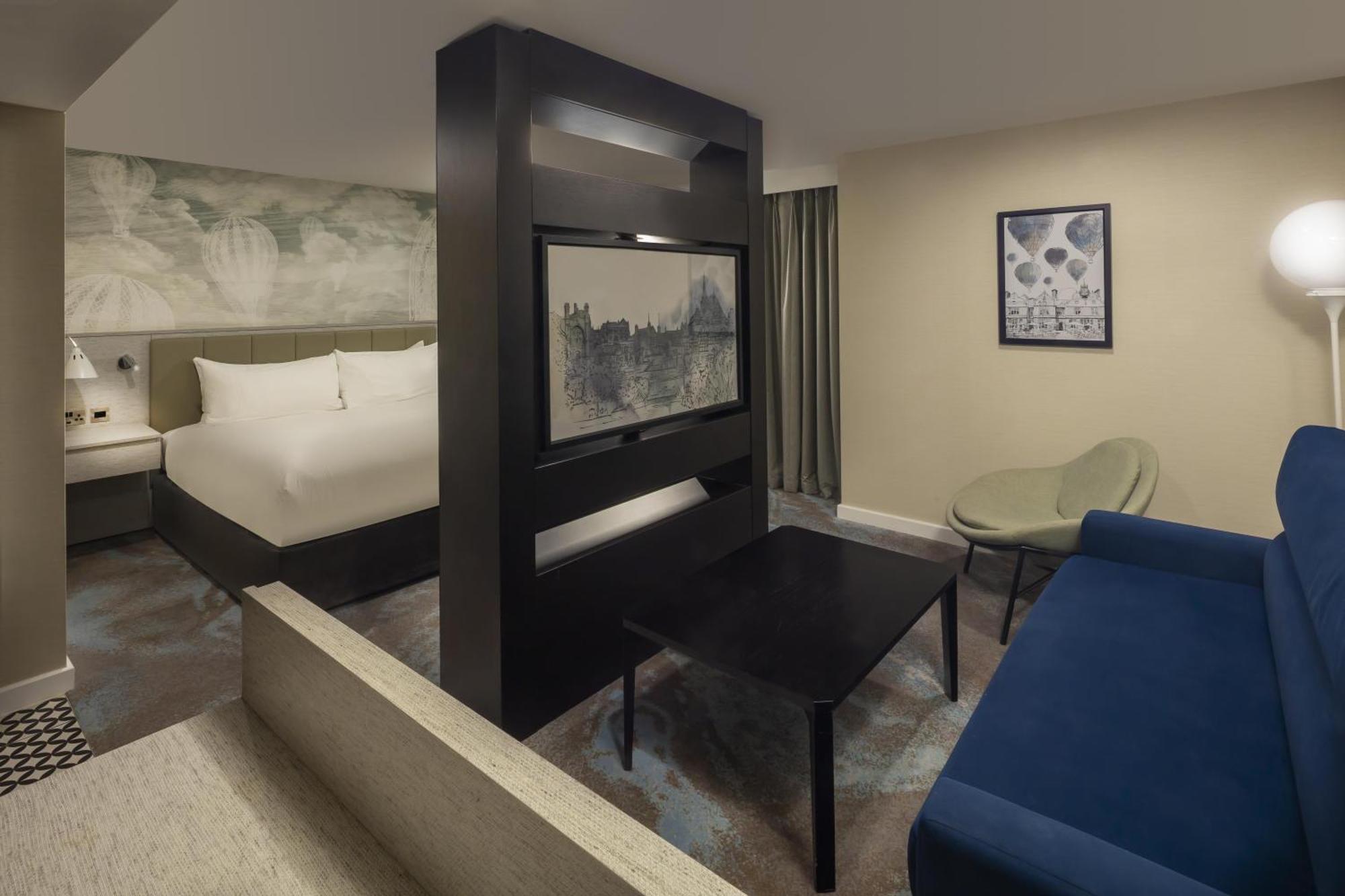Deluxe King Room